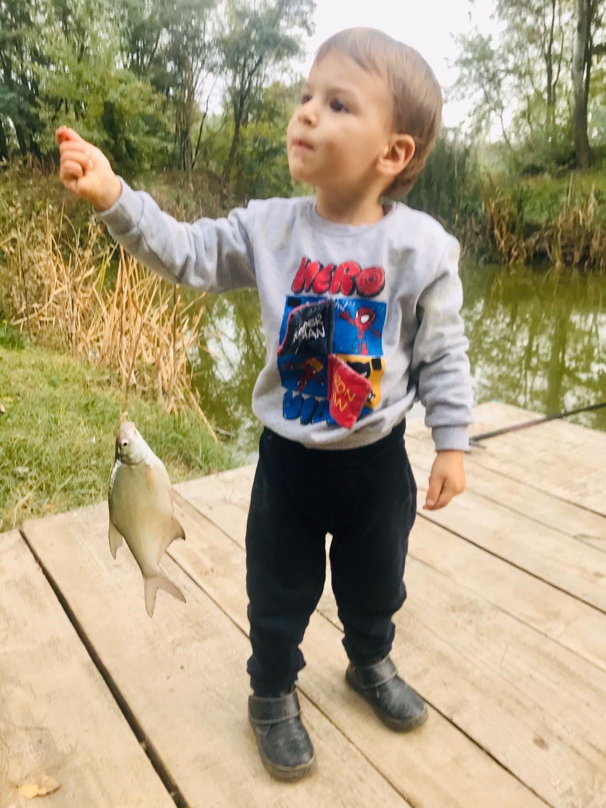 Zaga Zaga - Primul peste scos singur la 2 ani